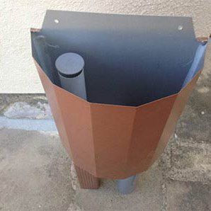 L’adequat funcionament dels baixants fluvials d’un edifici és important per al bon manteniment d’aquest. Per aquesta raó, a Canal Vertical ens encarreguem de la reparació, substitució i/o col·locació de baixants pluvials, substituint aquelles que de certa antiguitat per unes altres de PVC i sense necessitat d’utilitzar bastides.