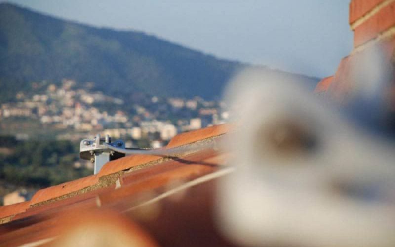 Imagen de arnés colocado en tejado